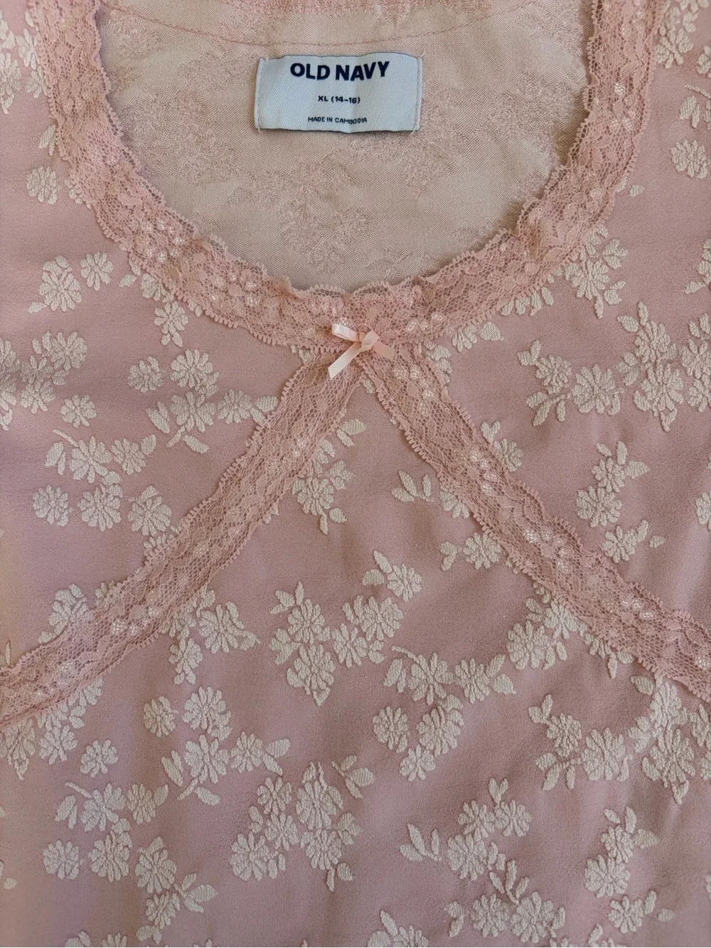 Old Navy Light Pink Floral Lace-Trim Long Sleeve Tee - Picture 3 of 4